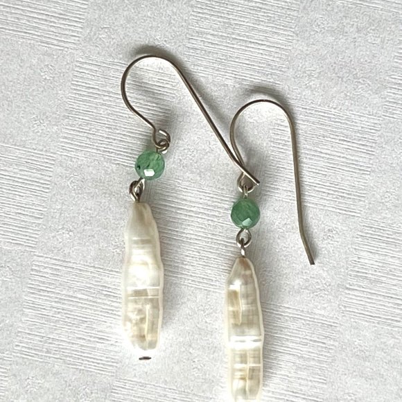 Artisan 925 Sterling Silver Rare White Biwa Stick Pearl Hook Earrings - Picture 4 of 5
